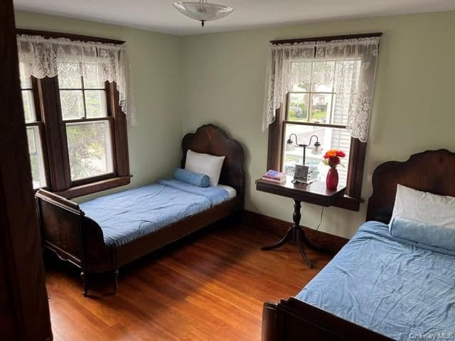 10 Oakwood Boulevard thumbnail 12
