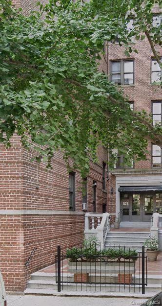 828 Gerard Avenue Unit: 2E thumbnail 10