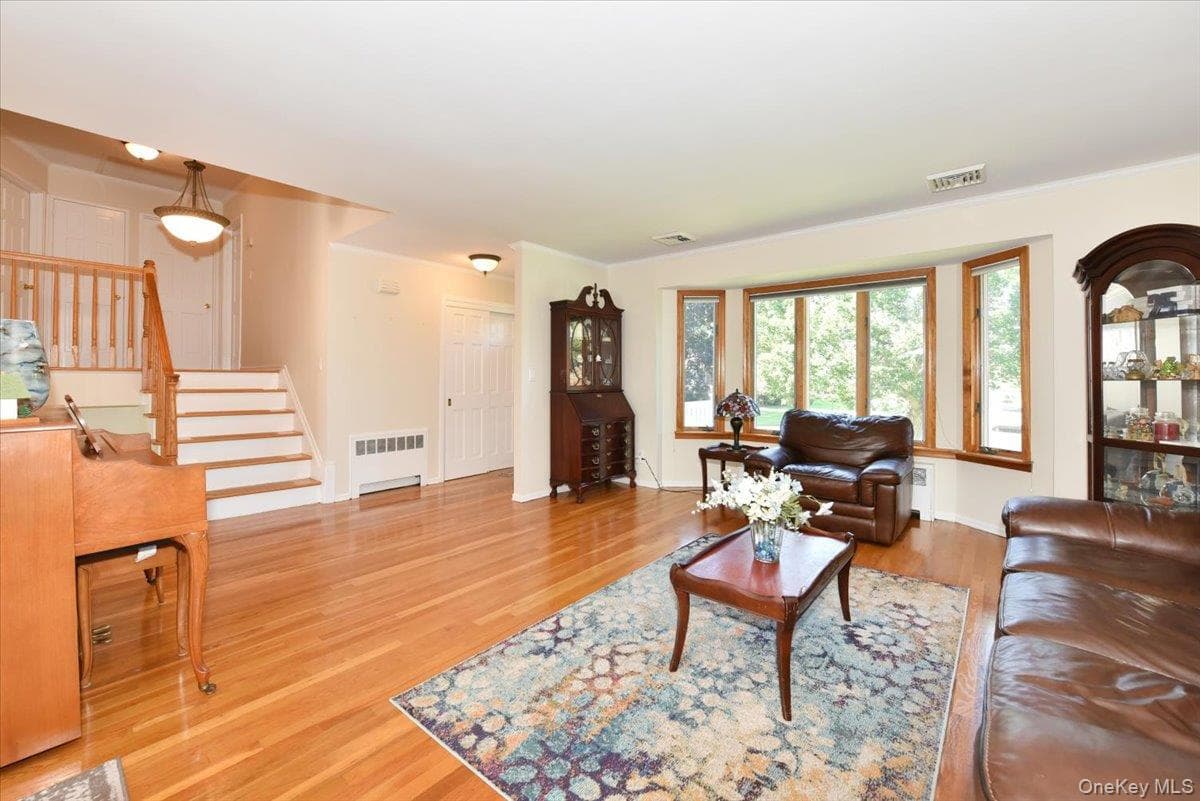 70 Glenwood Road thumbnail 7