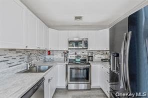 32 Pine Tree Drive thumbnail 9