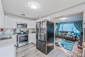 32 Pine Tree Drive thumbnail 8