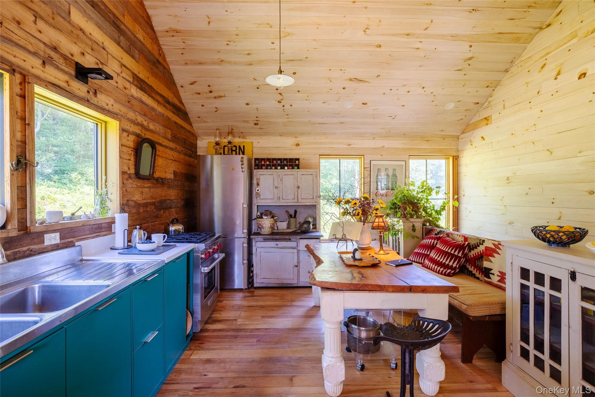 377 Reinertsen Hill Road thumbnail 10