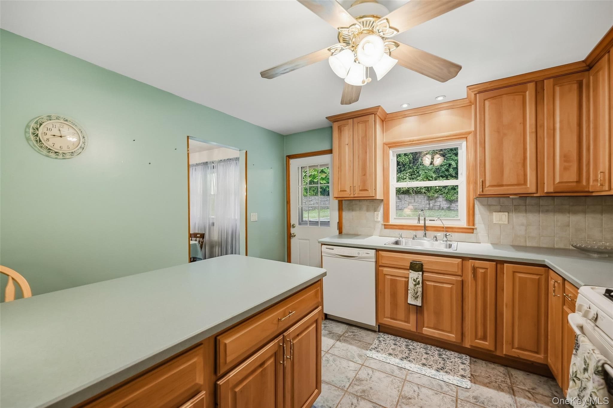 55 Orange Terrace thumbnail 14