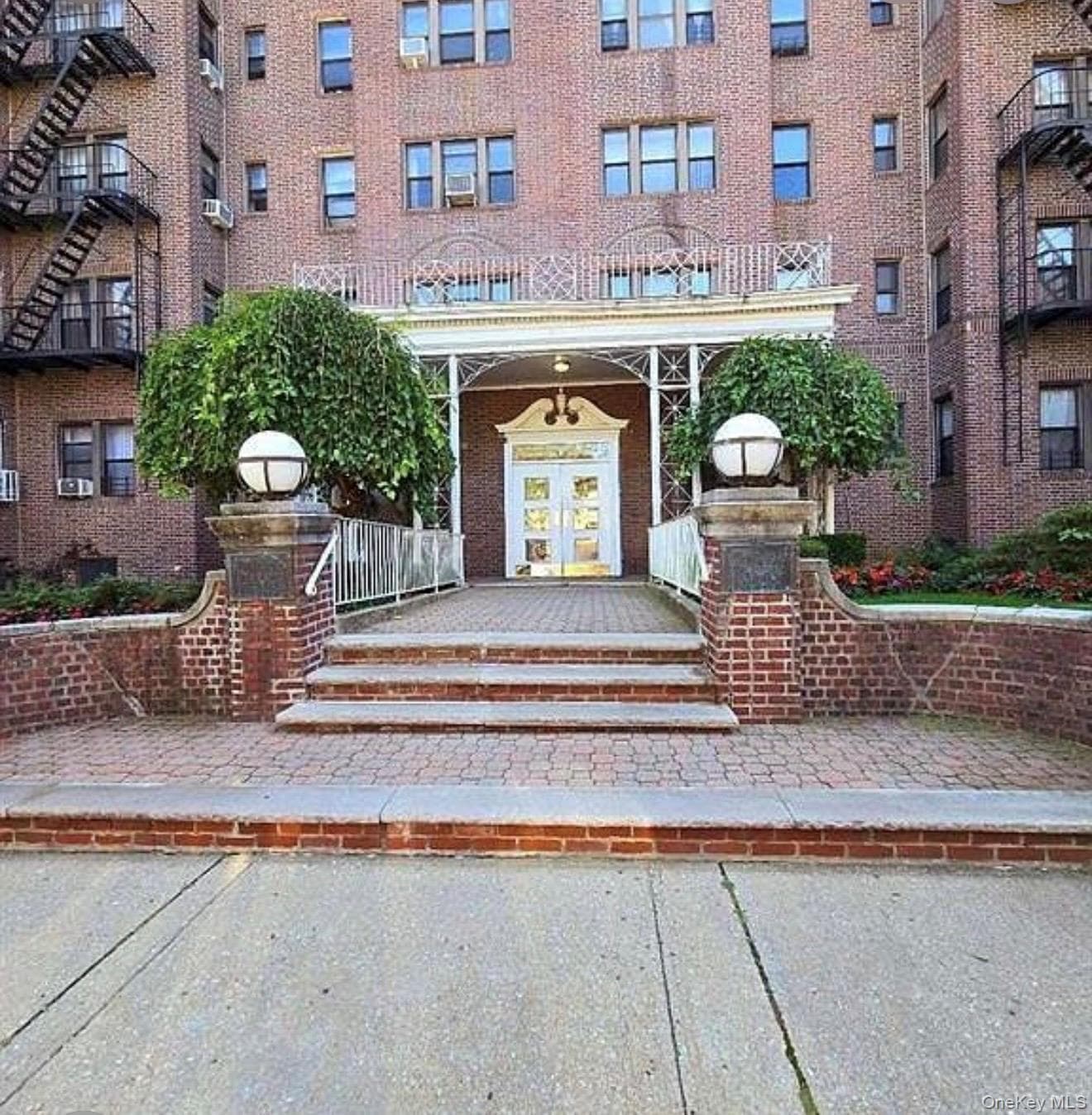 17040 Highland Avenue Unit: 106, Jamaica Estates