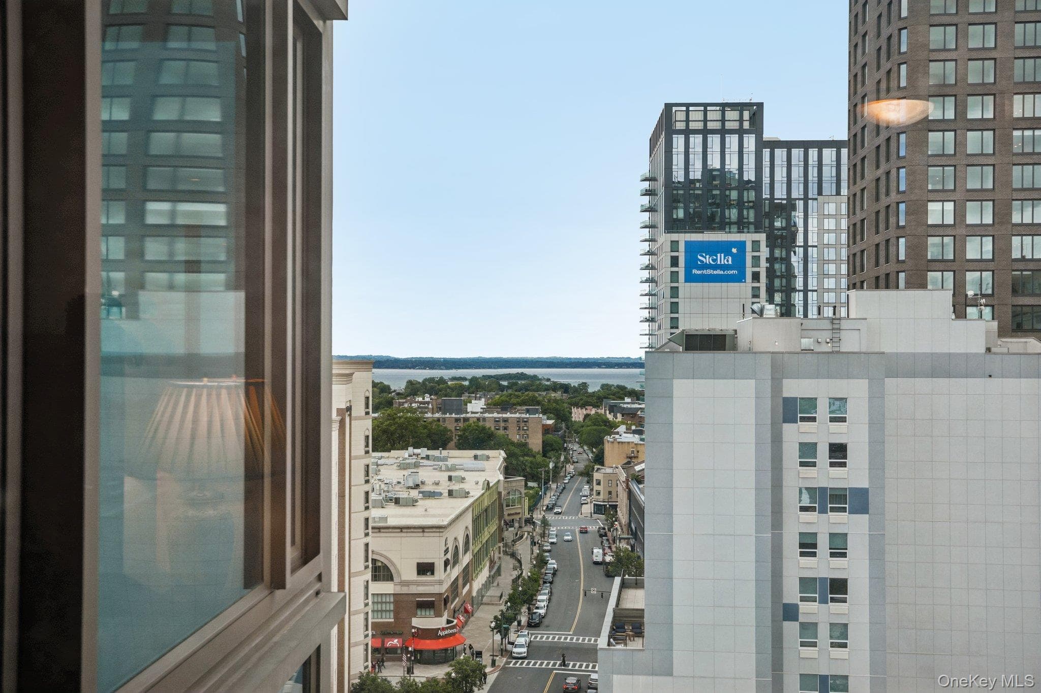 175 Huguenot Street Unit: 1606 thumbnail 16