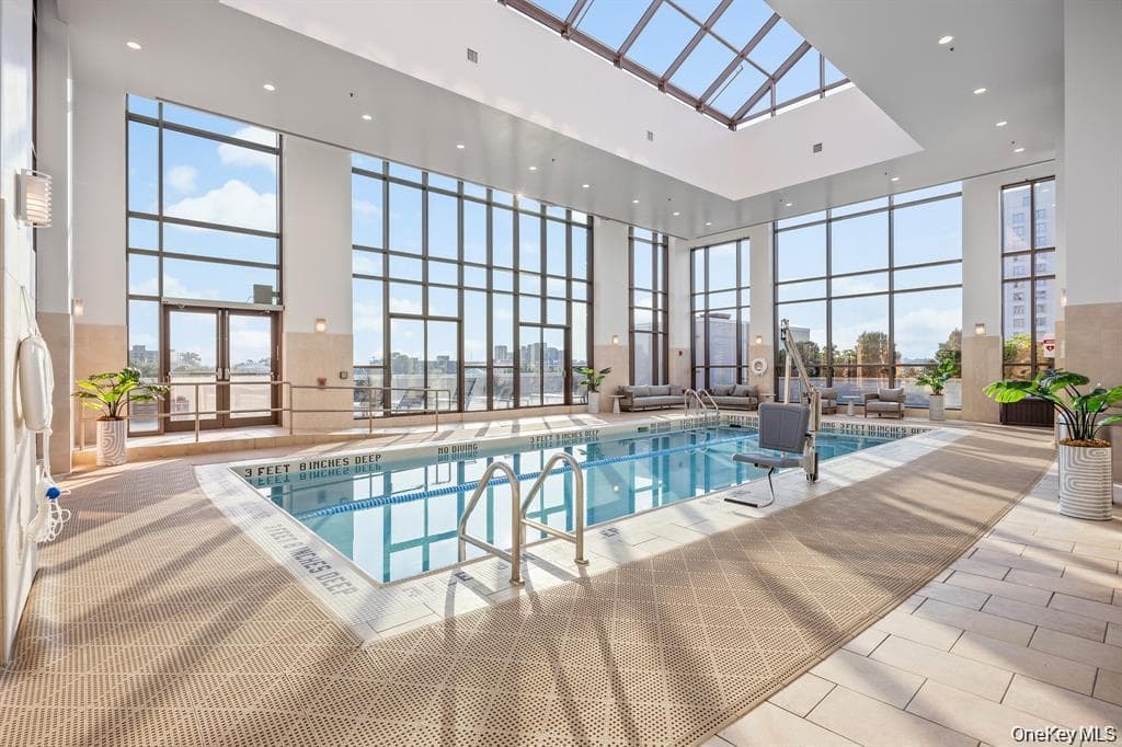 175 Huguenot Street Unit: 1606 thumbnail 24