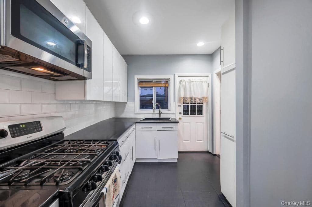 8631 131st Street thumbnail 11