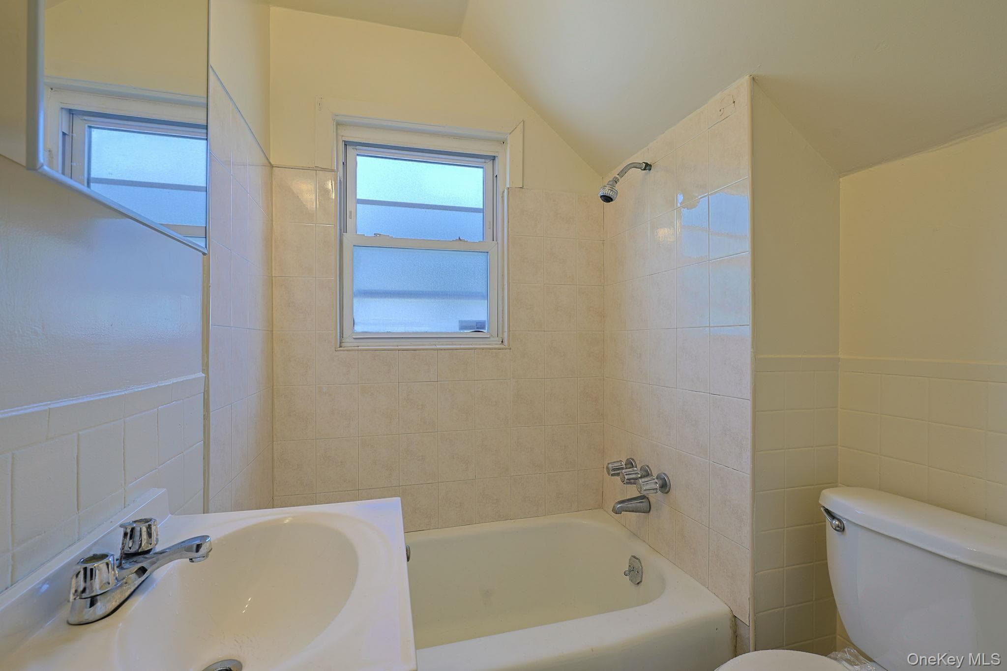 85 Mclean Avenue thumbnail 23