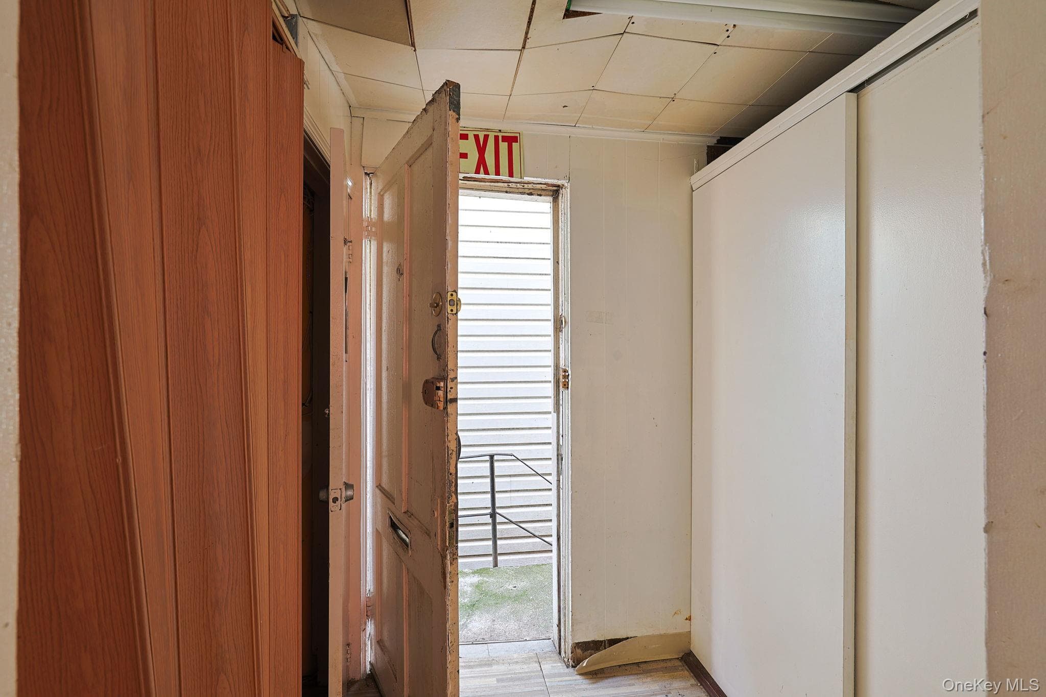 85 Mclean Avenue thumbnail 16
