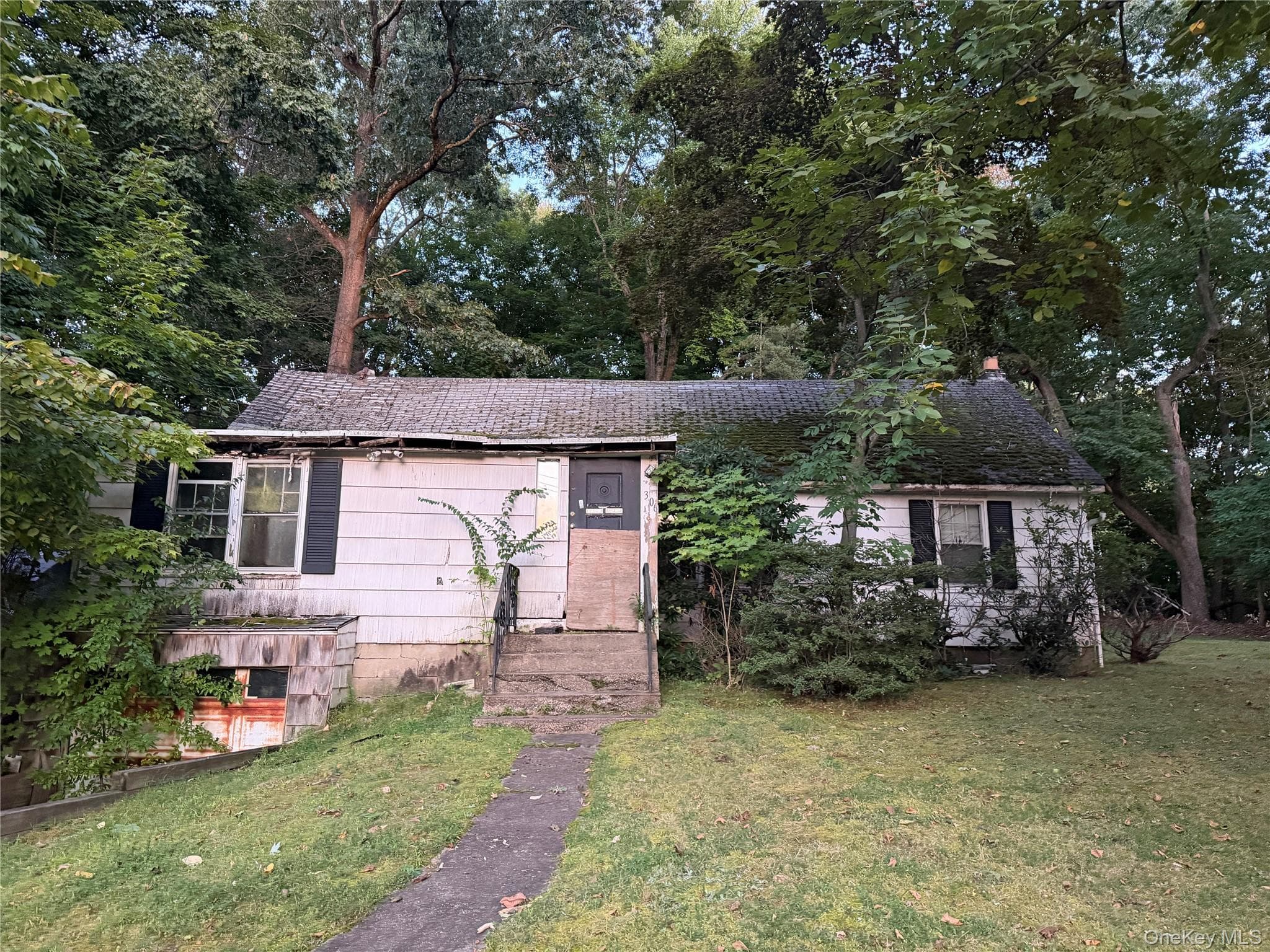 306 Spook Rock Road, Suffern