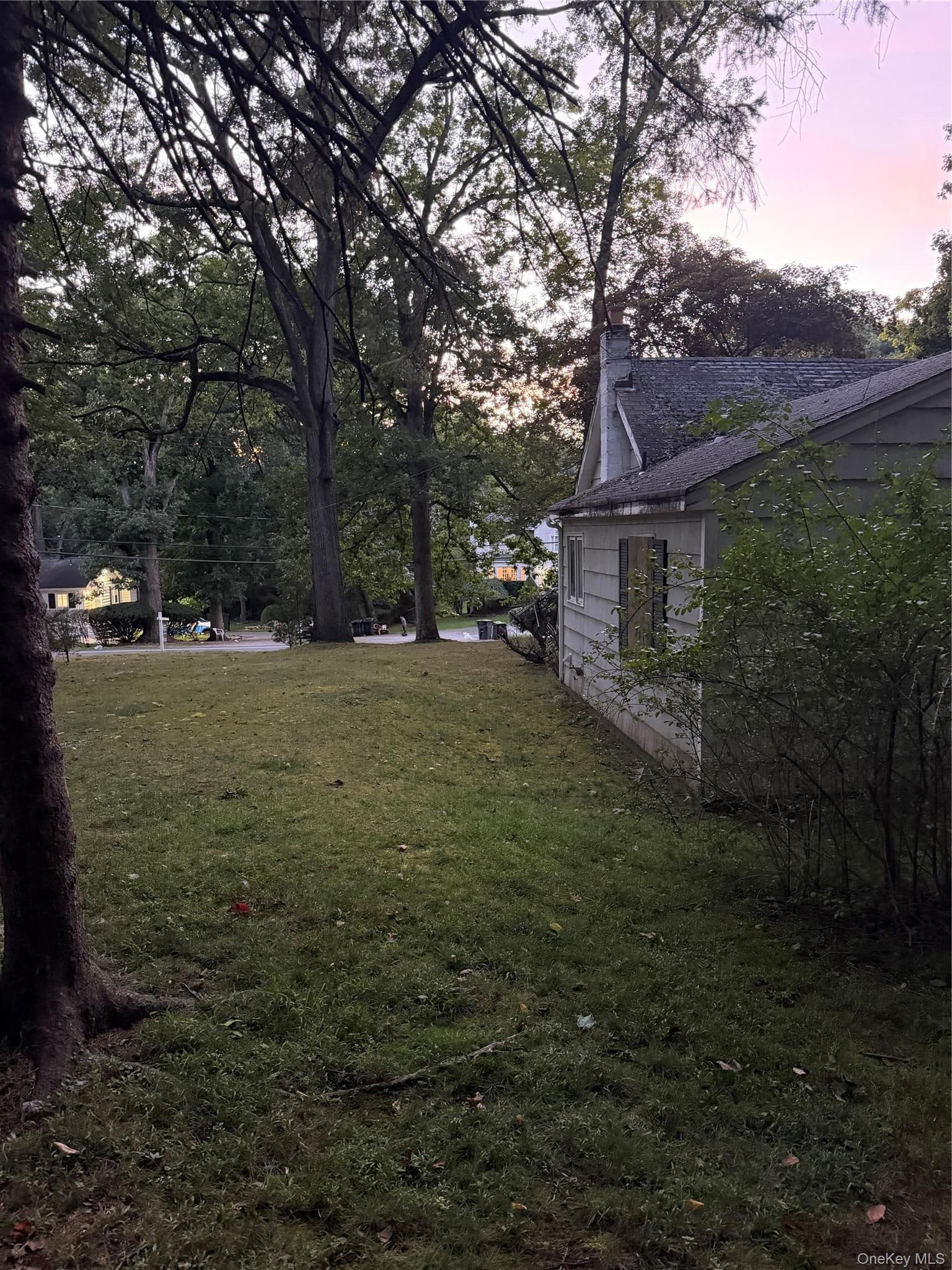 306 Spook Rock Road thumbnail 3
