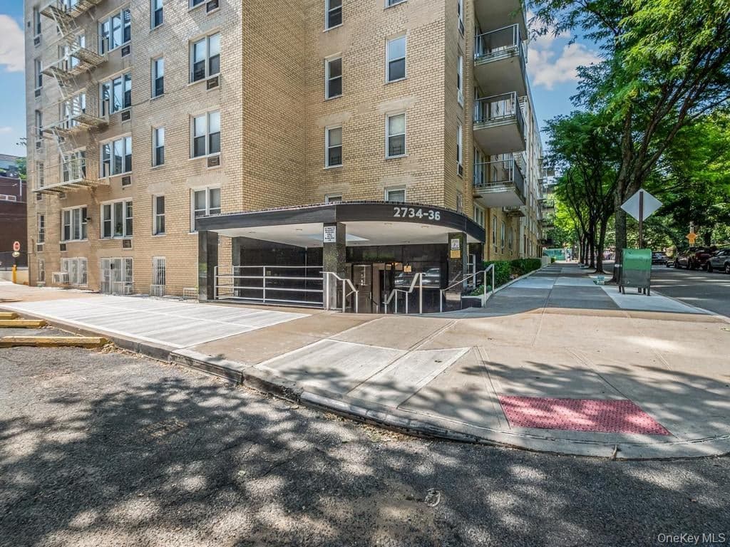 2736 Independence Avenue Unit: 2E thumbnail 12