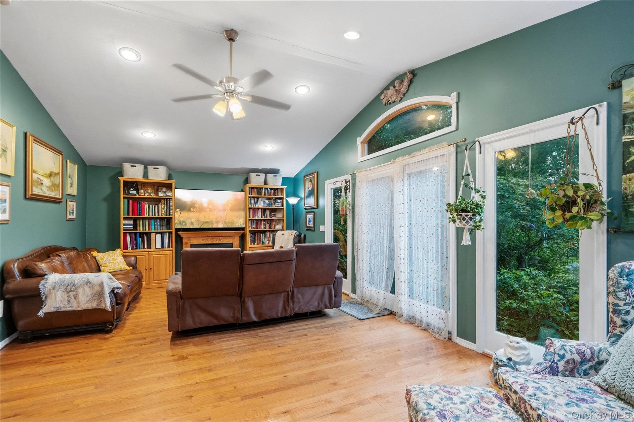 92 Jennings Avenue thumbnail 19