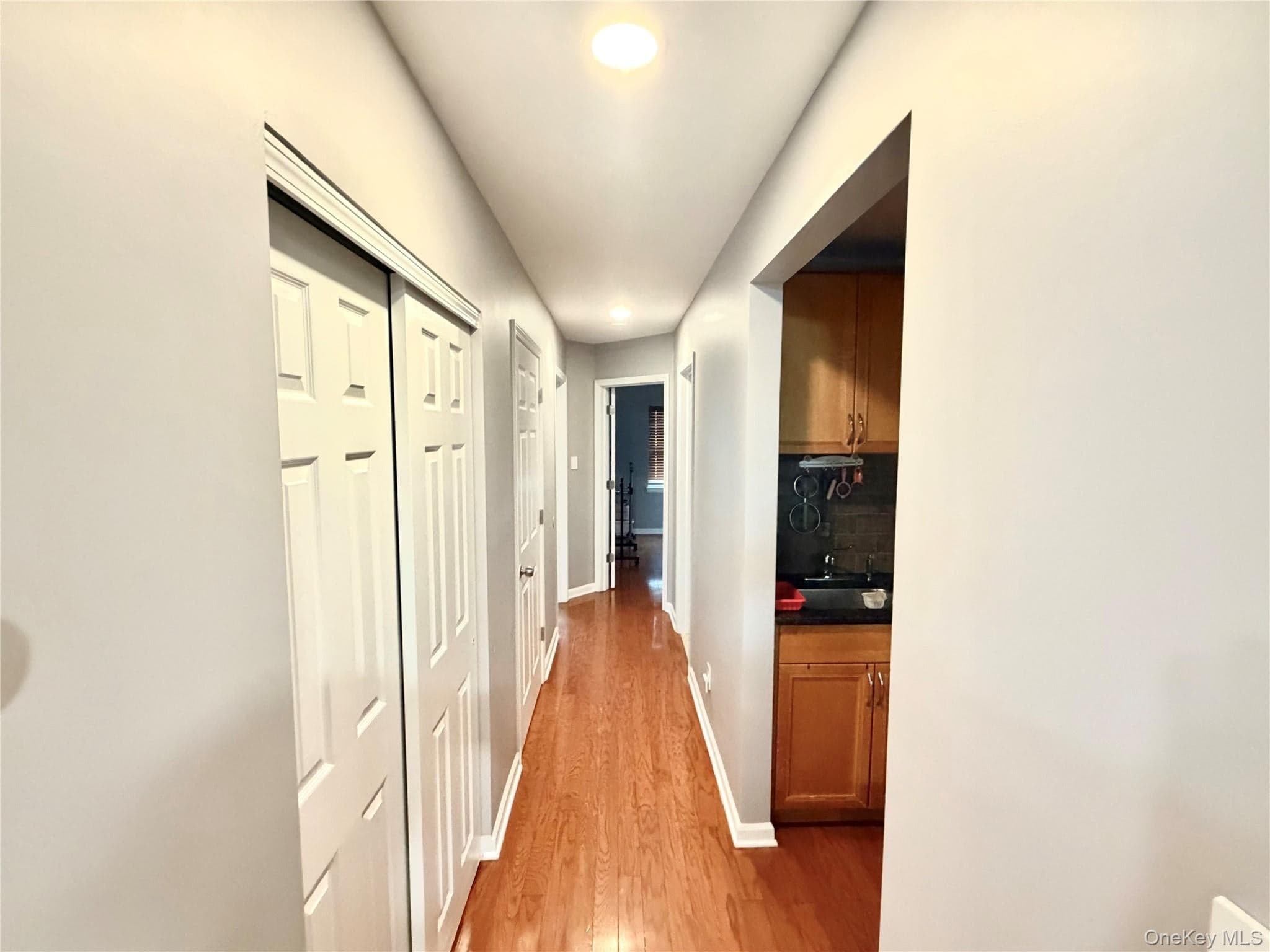 3-31 Endeavor Place Unit: B thumbnail 3