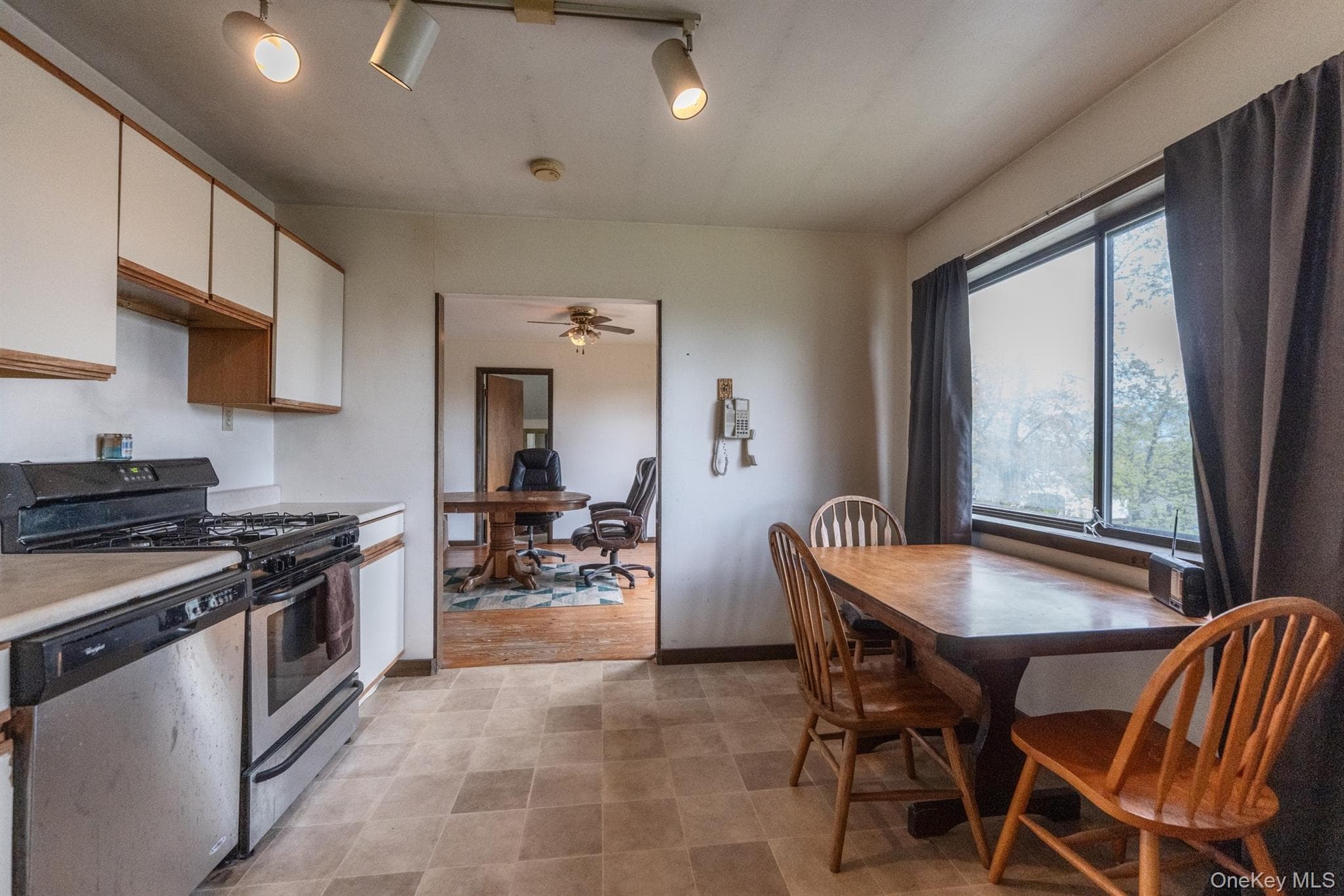 167 Hill Road thumbnail 7
