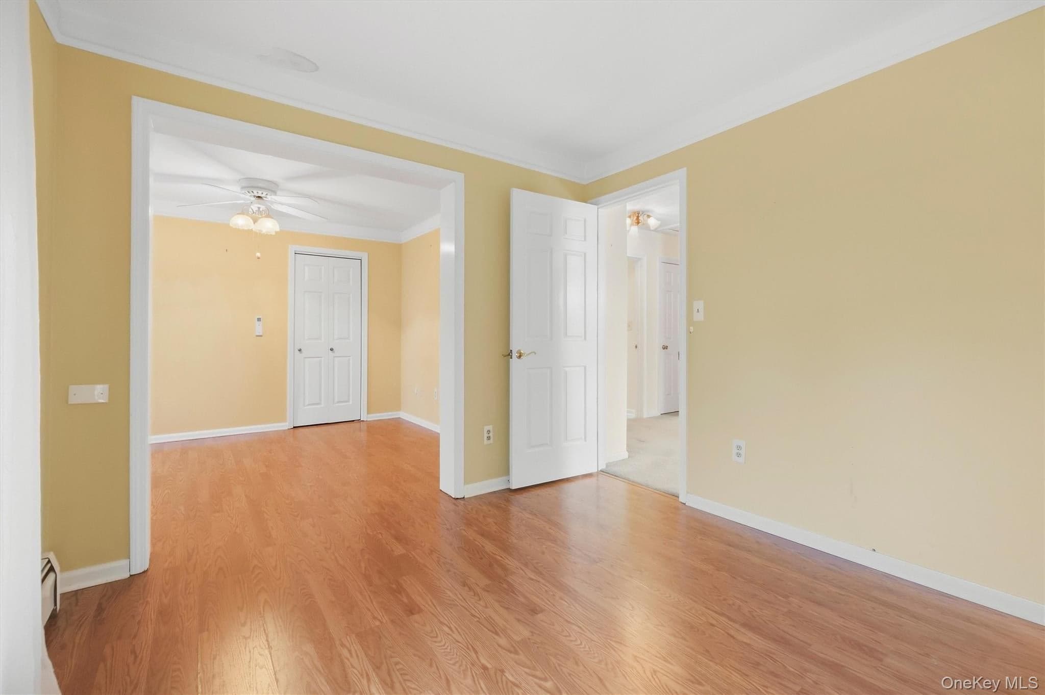 1069 Wolcott Avenue thumbnail 26