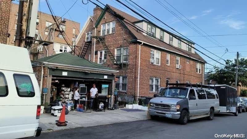79-01 45th Avenue thumbnail 5