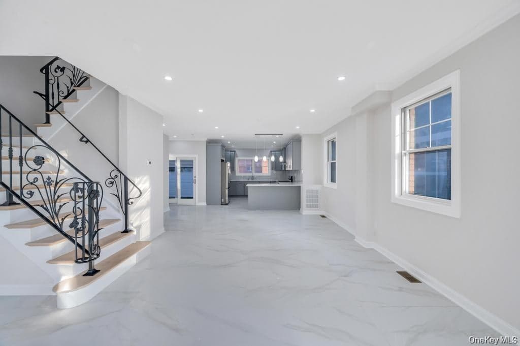 143 Emerson Avenue thumbnail 6