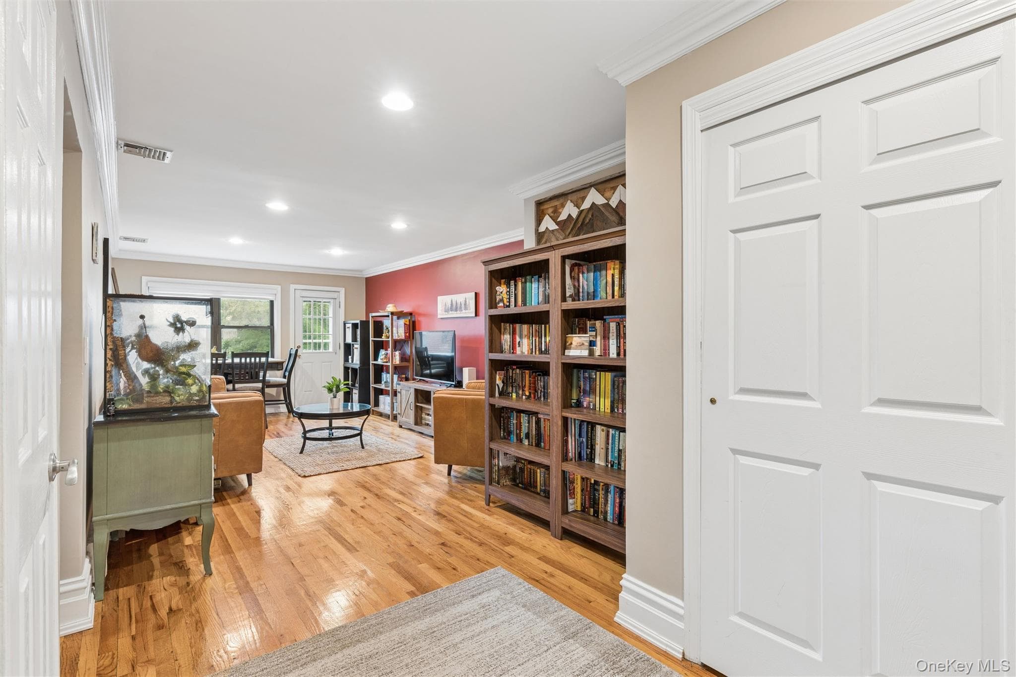 1195 E Broadway Unit: L21 thumbnail 7