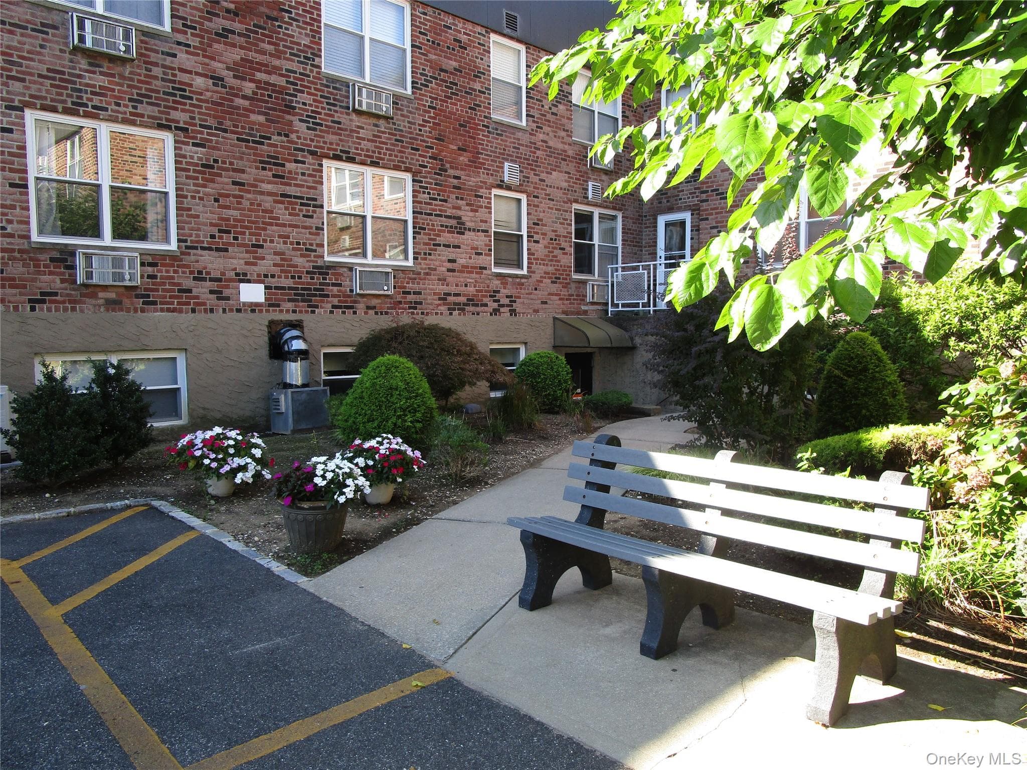 40 Daley Place Unit: 127 thumbnail 2