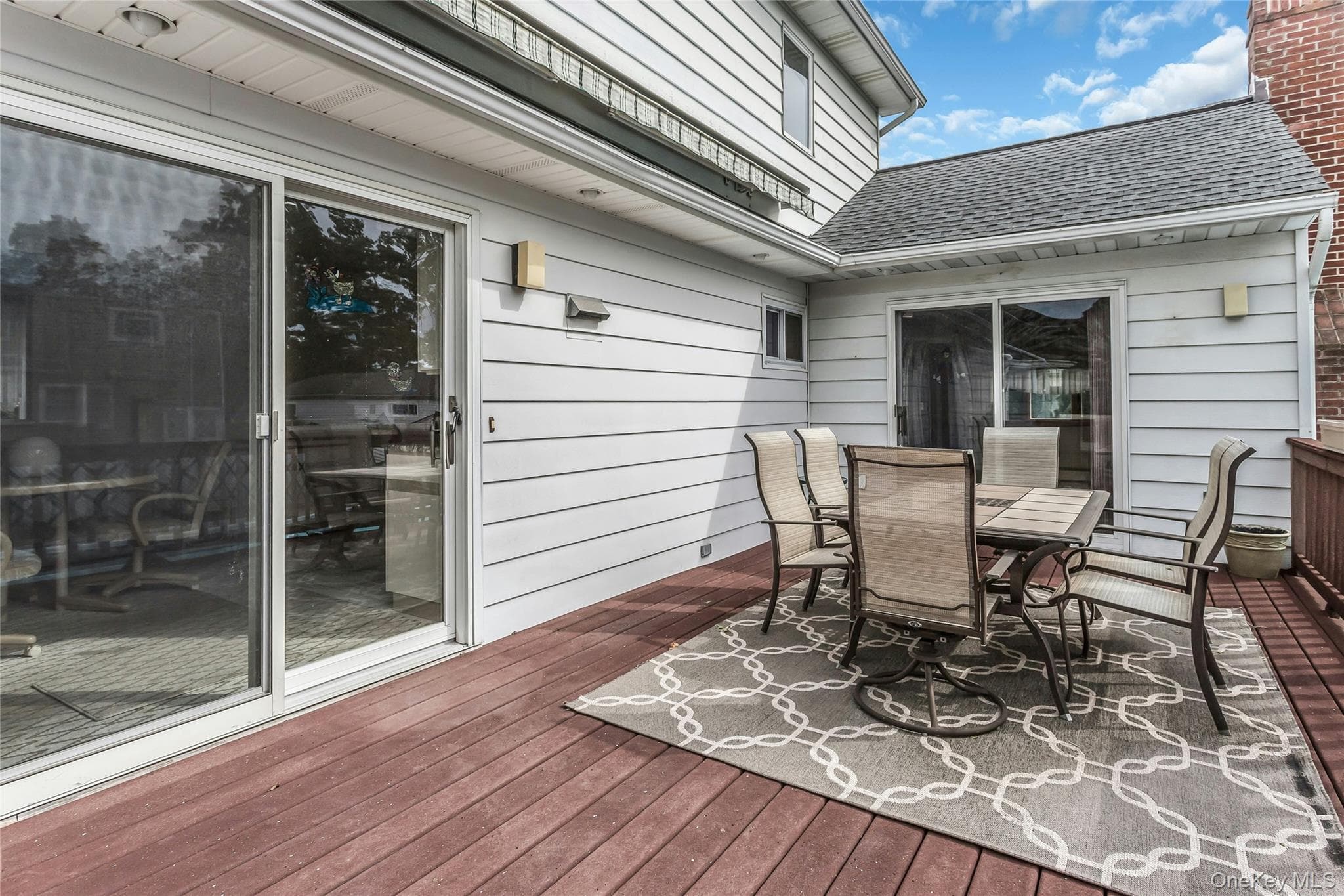 472 Chelsea Avenue thumbnail 25