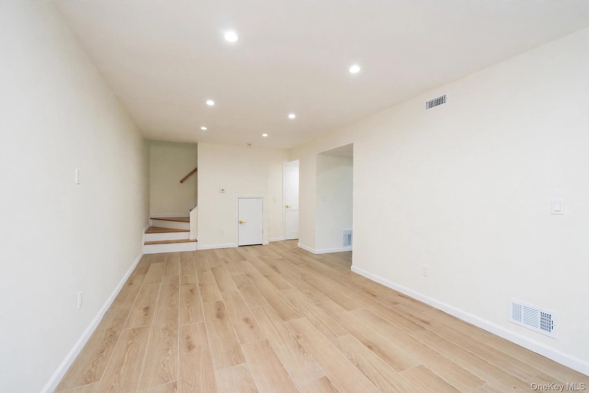 18B Dreyer Avenue Unit: B thumbnail 4