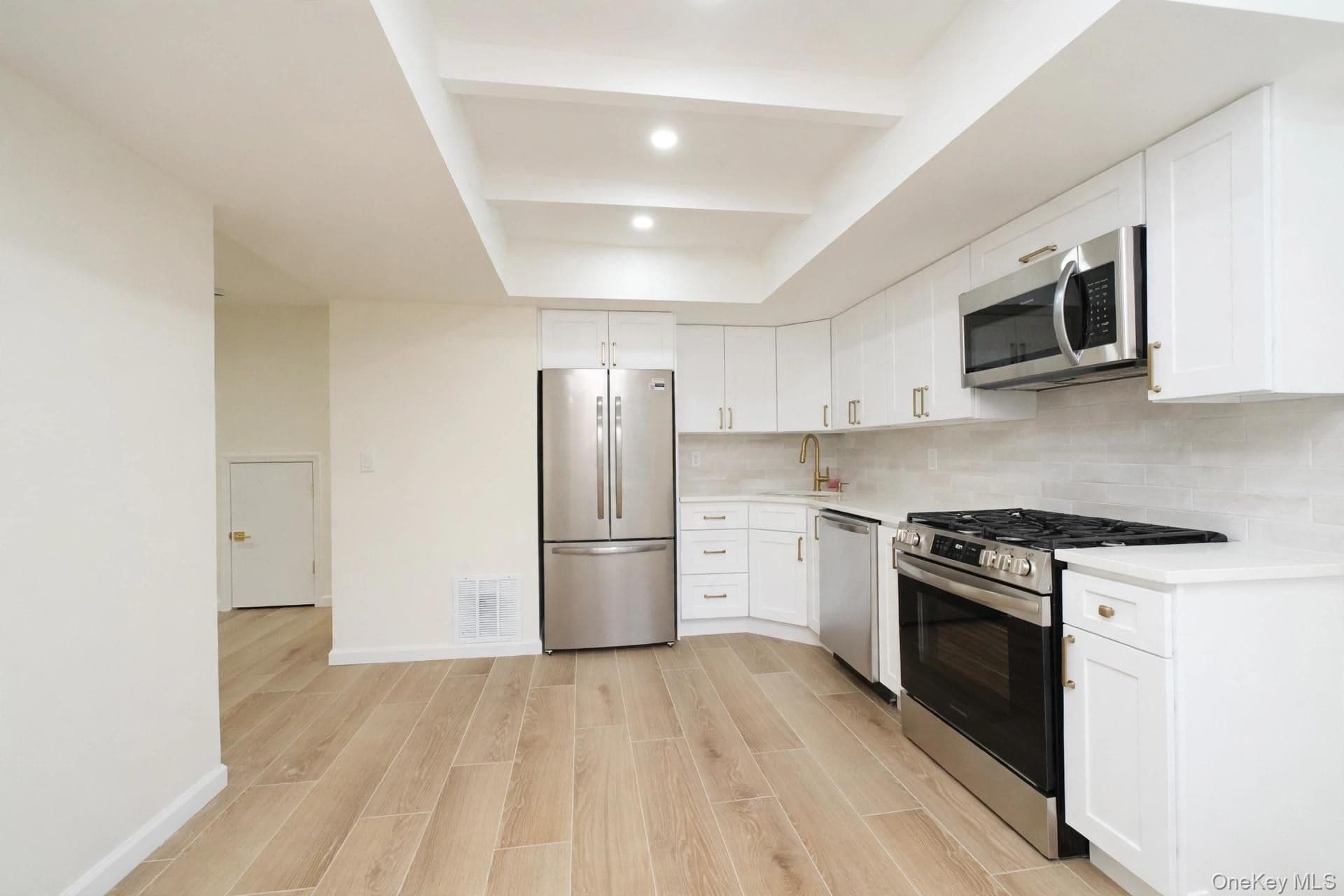 18B Dreyer Avenue Unit: B thumbnail 6