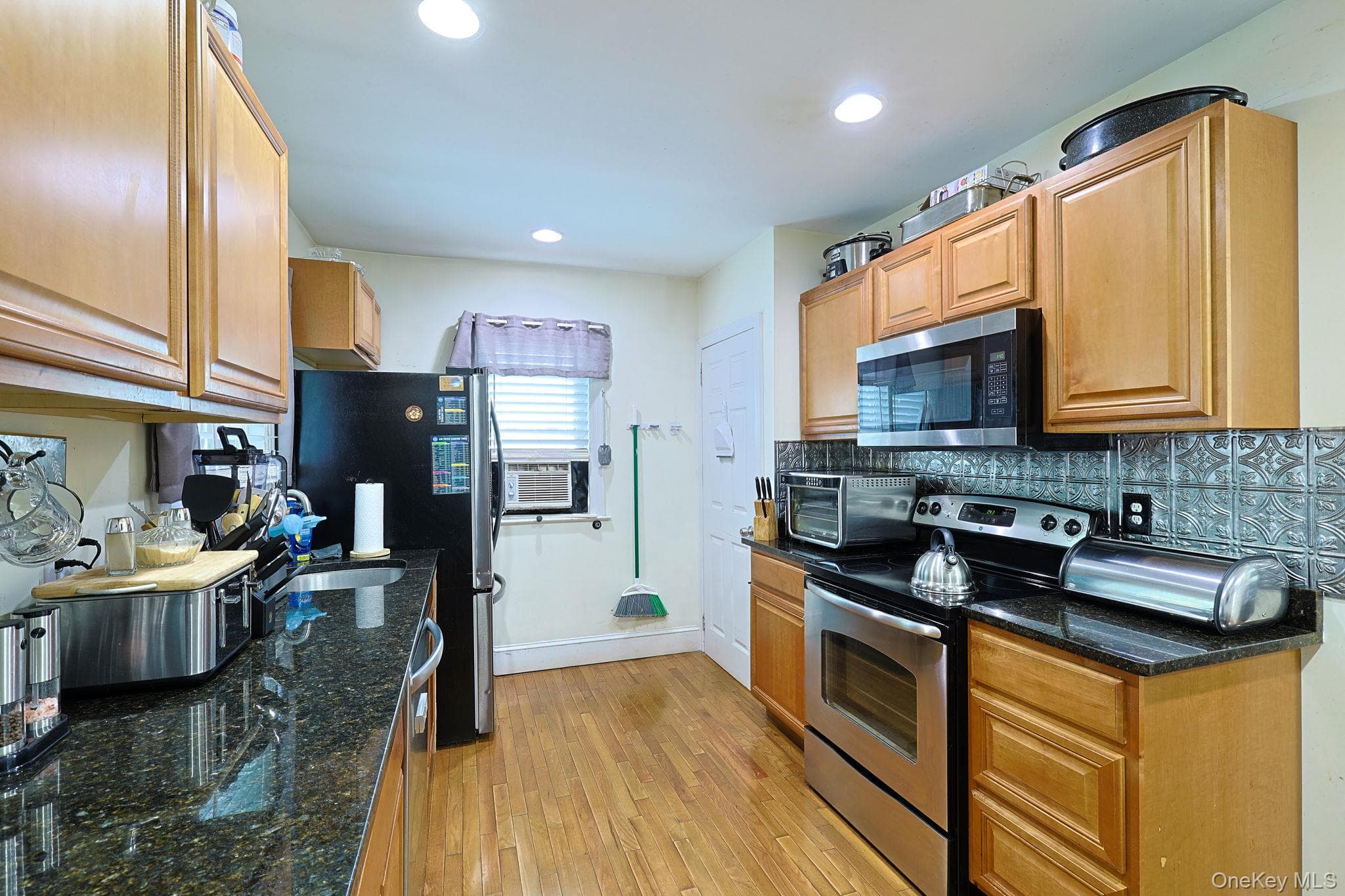 42 Streit Avenue thumbnail 6