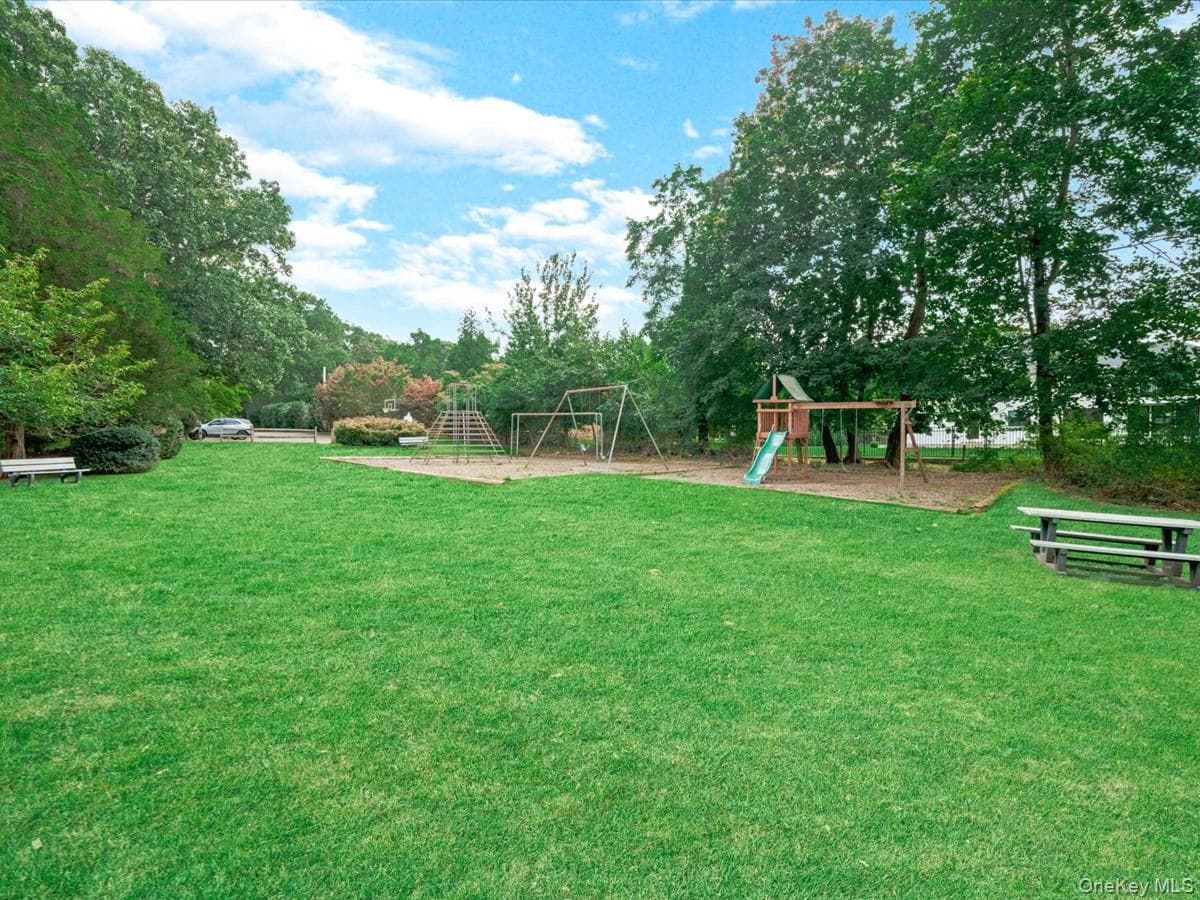 7 Sharon Avenue thumbnail 37