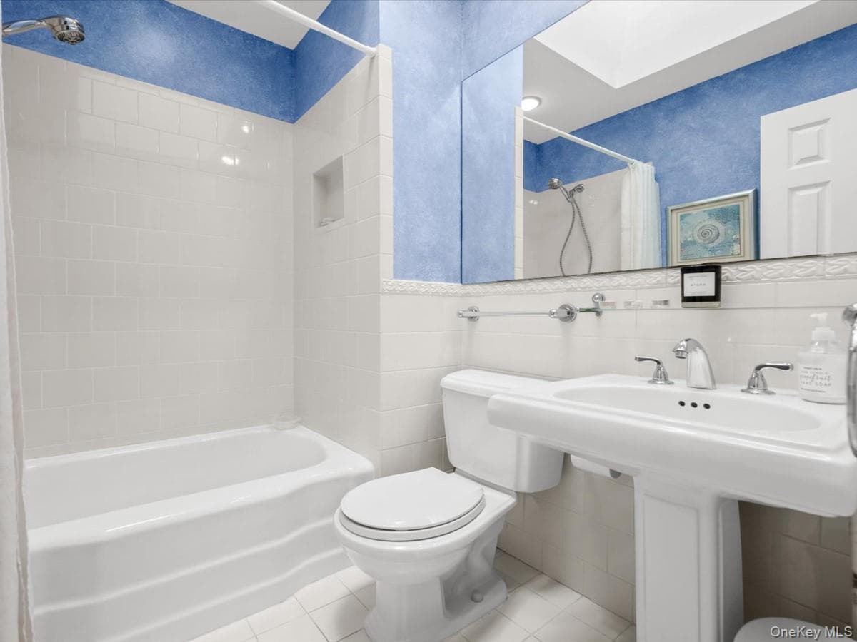 7 Sharon Avenue thumbnail 18
