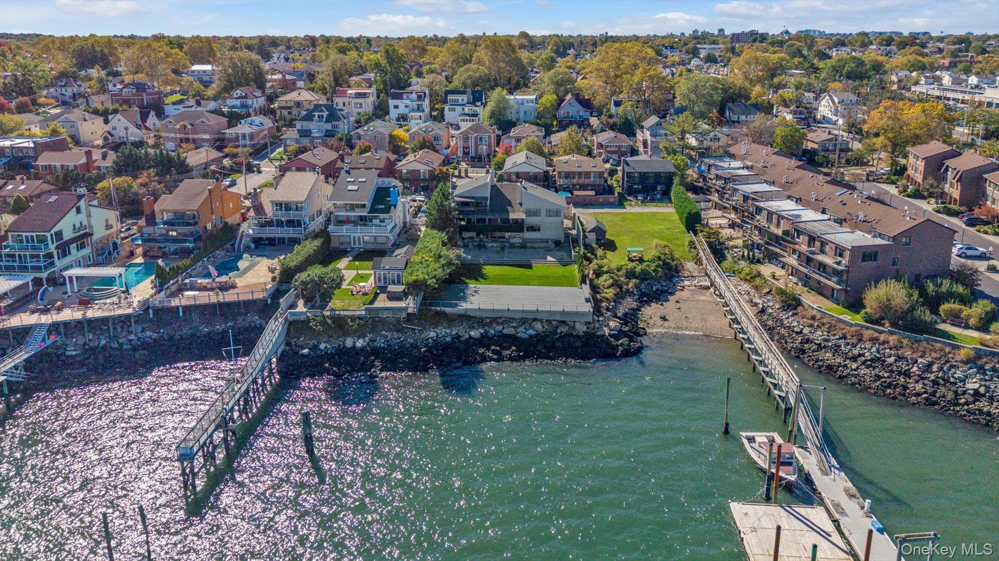 154-43 Riverside Drive thumbnail 5