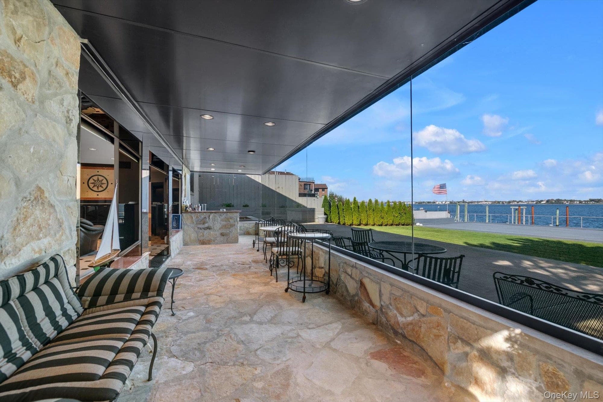 154-43 Riverside Drive thumbnail 12