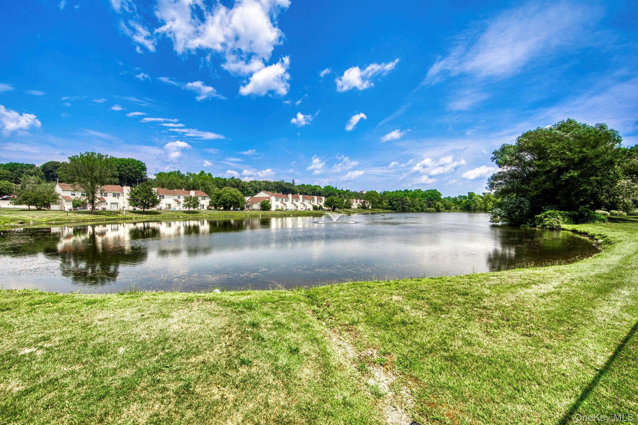 86 Woodlake Drive thumbnail 34