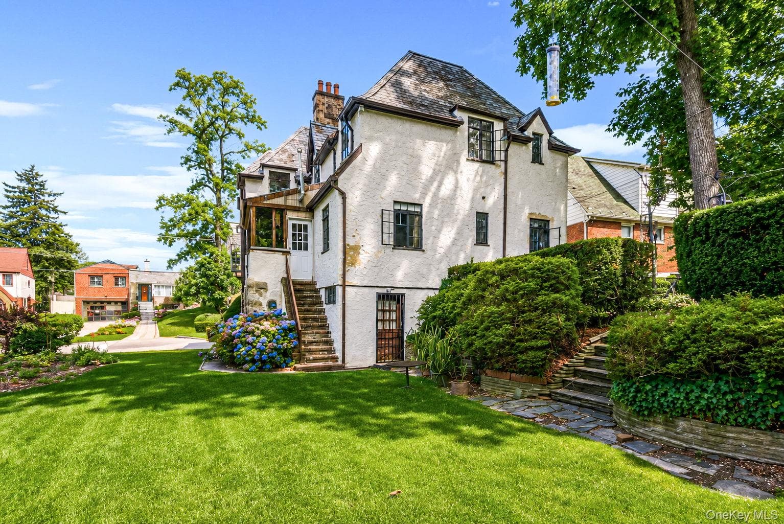 18240 Avon Road thumbnail 29