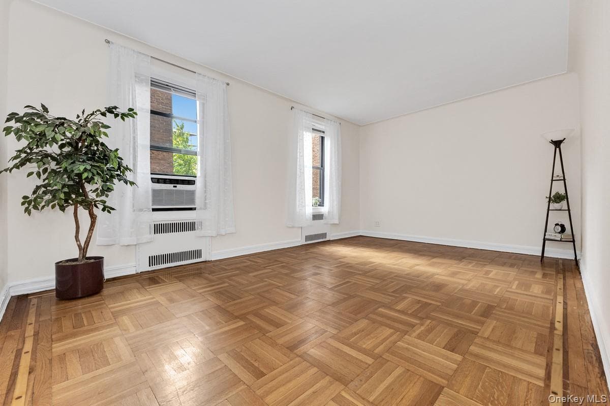 83-80 118th Street Unit: 2M thumbnail 3