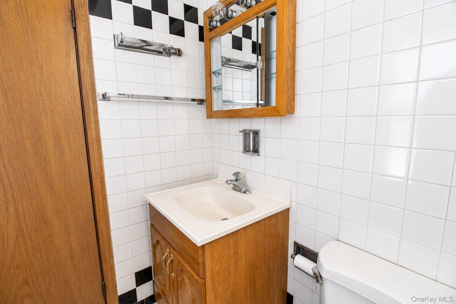 32 Hasbrouck Street thumbnail 31