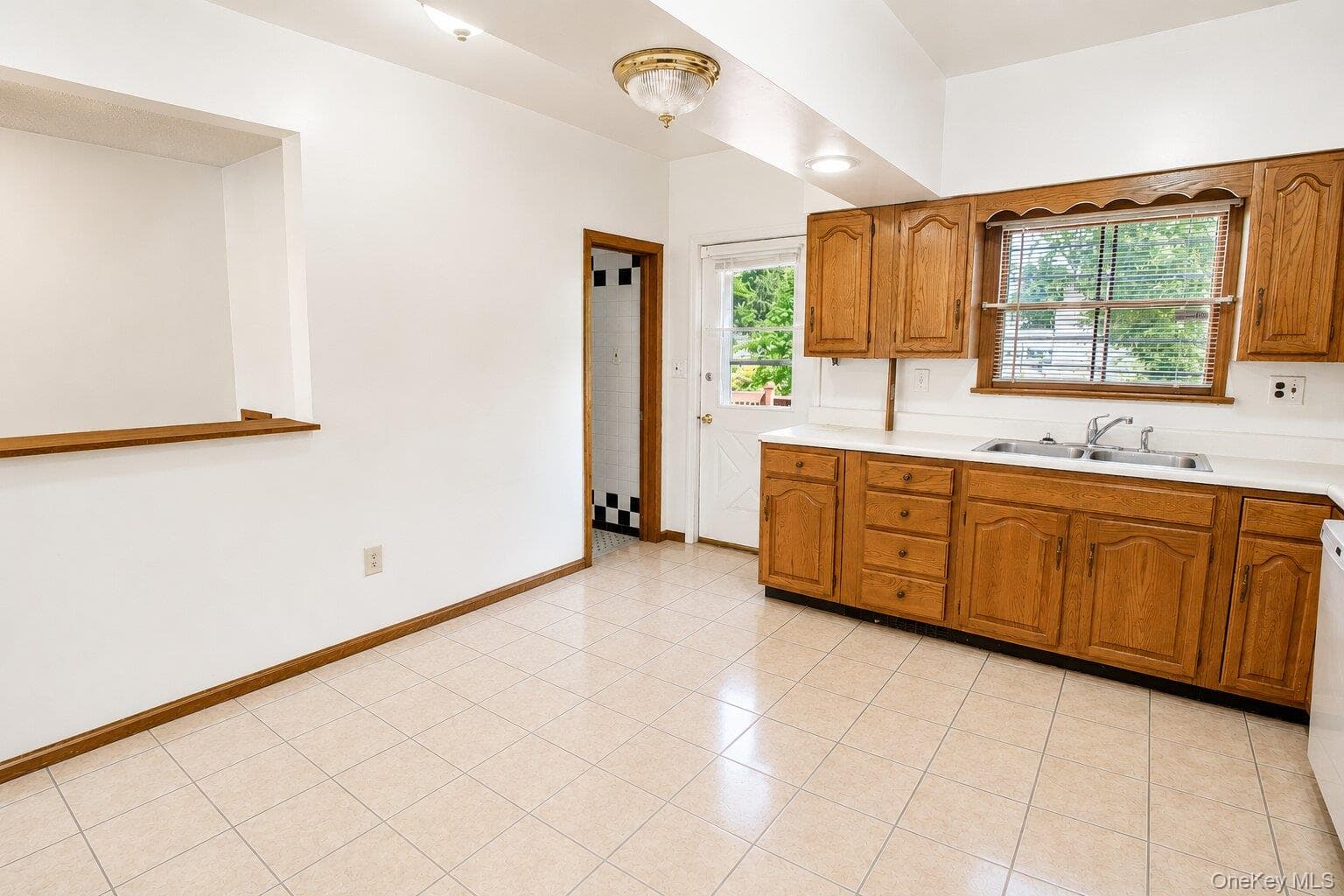 32 Hasbrouck Street thumbnail 14
