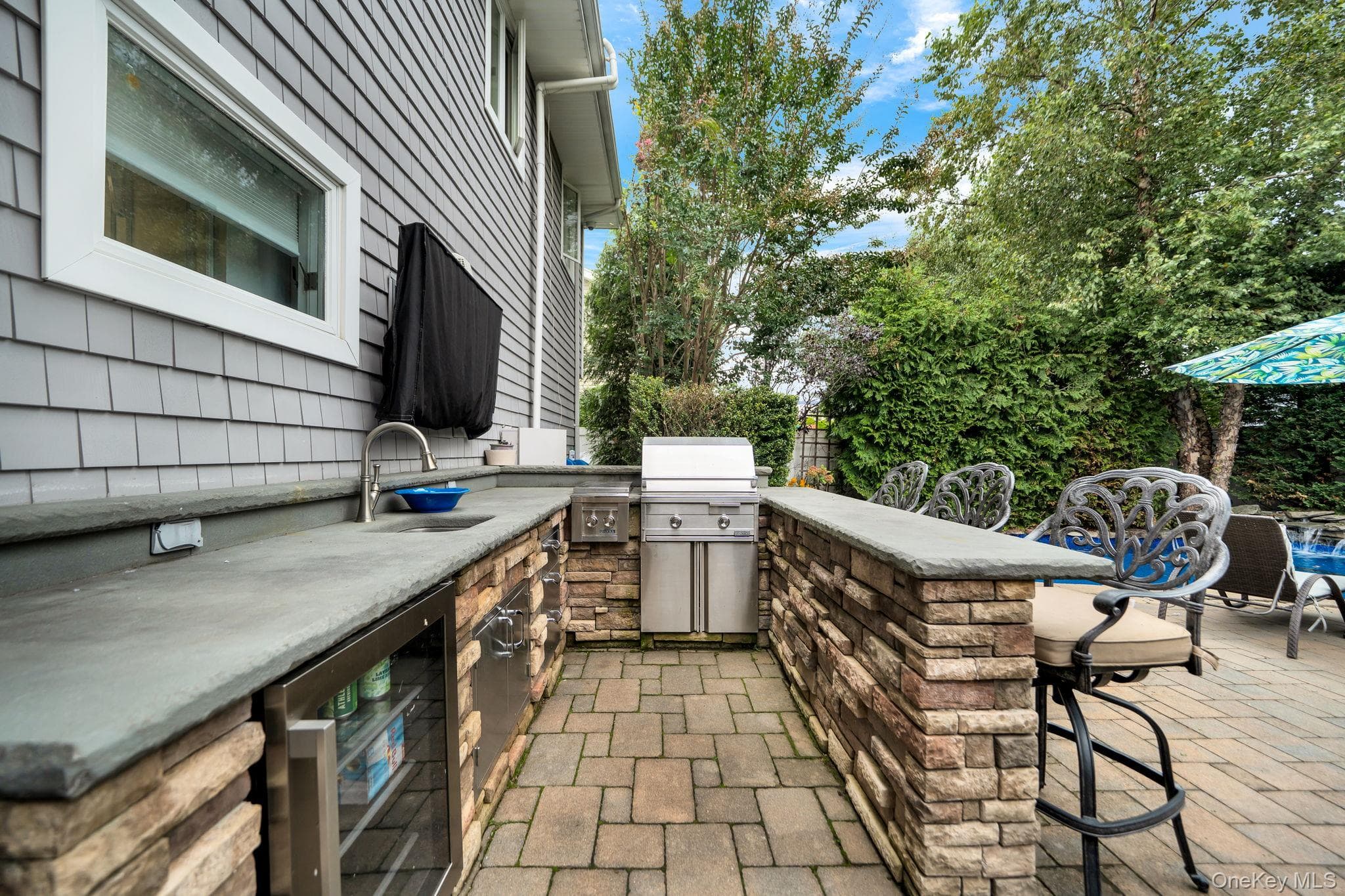 2817 Riverside Drive thumbnail 32