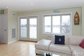 600 Clarence Avenue Unit: 2D thumbnail 7
