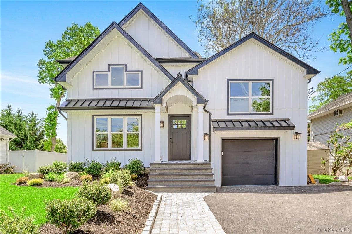 1064 Barbara Court, North Bellmore