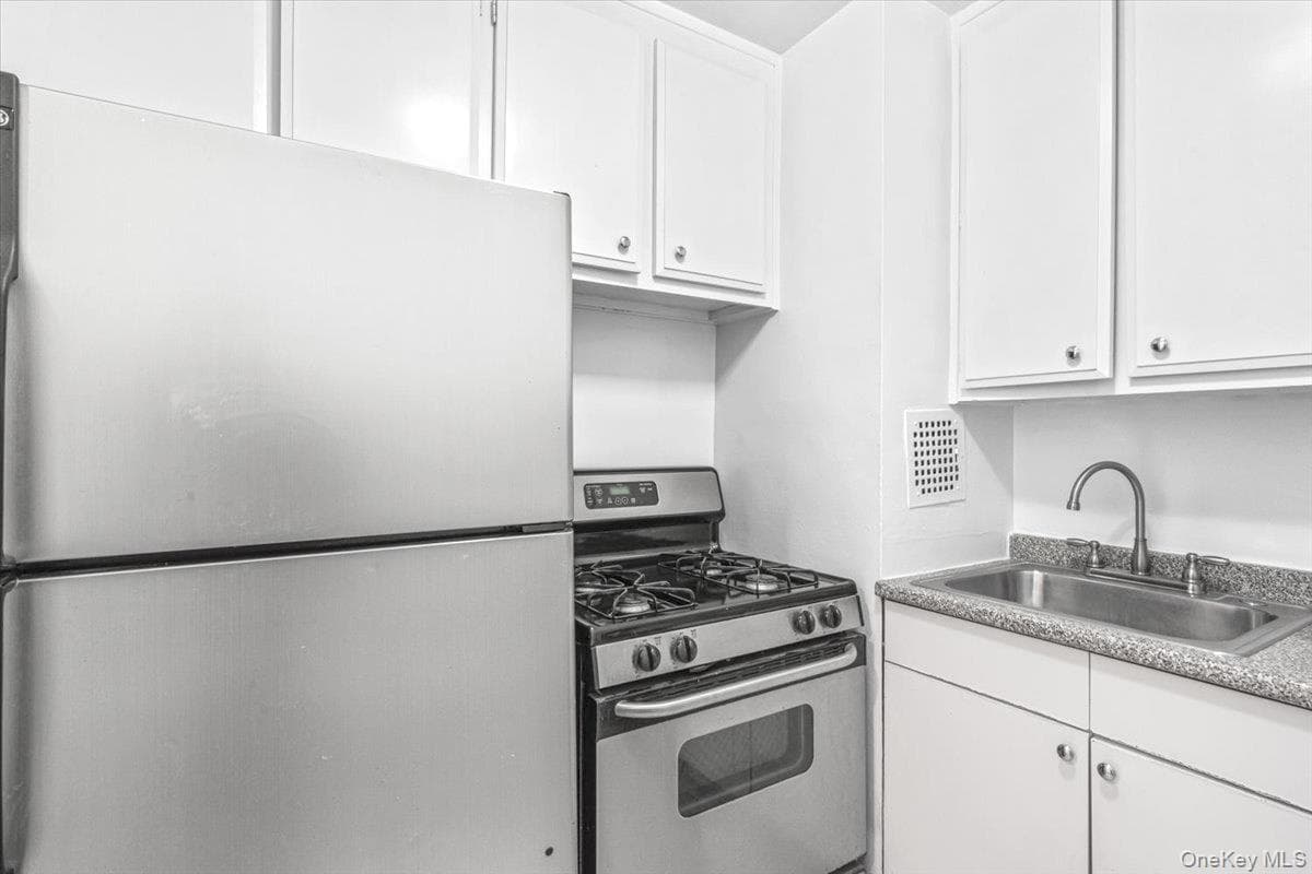 85-15 Main Street Unit: 12B thumbnail 3
