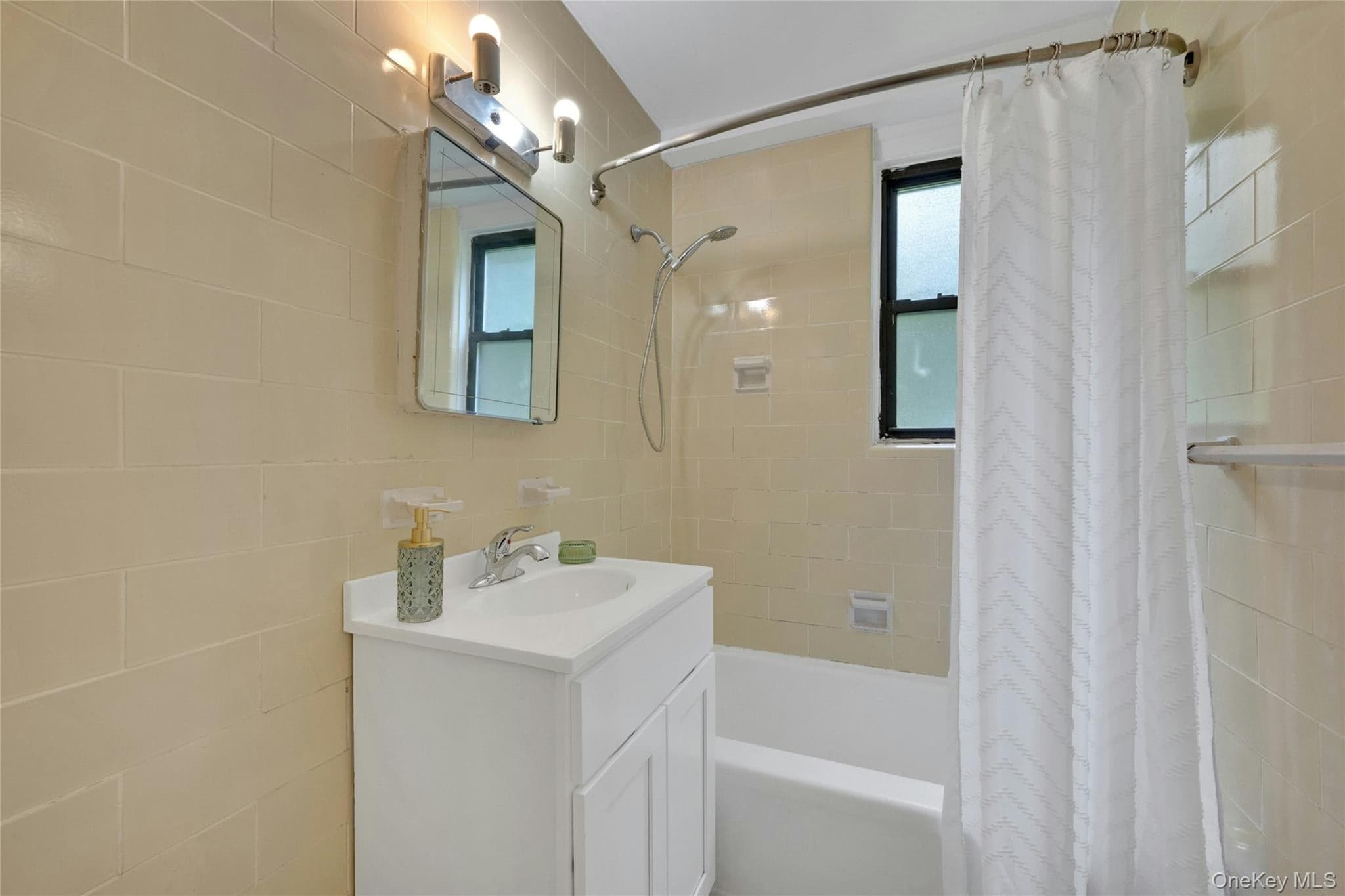735 Kappock Street Unit: 2F thumbnail 21