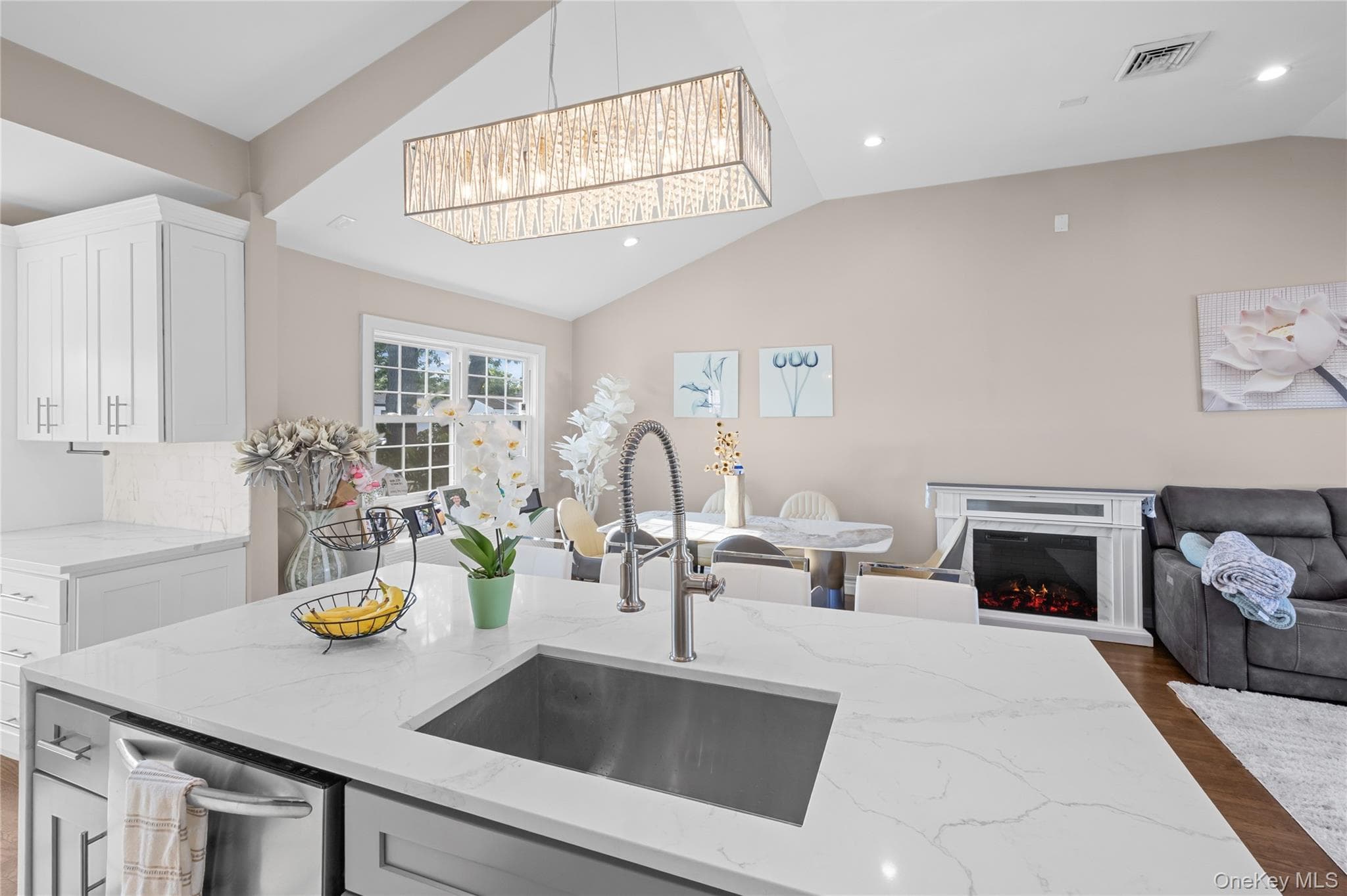 3824 E Oceanside Road thumbnail 10