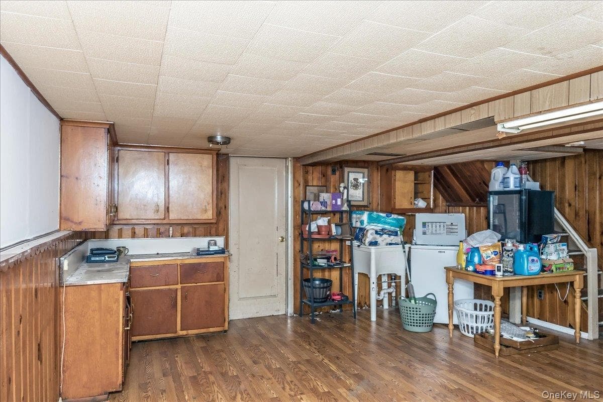 73-21 Cook Avenue thumbnail 14
