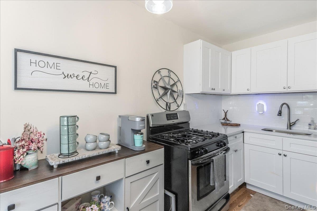 73-21 Cook Avenue thumbnail 9