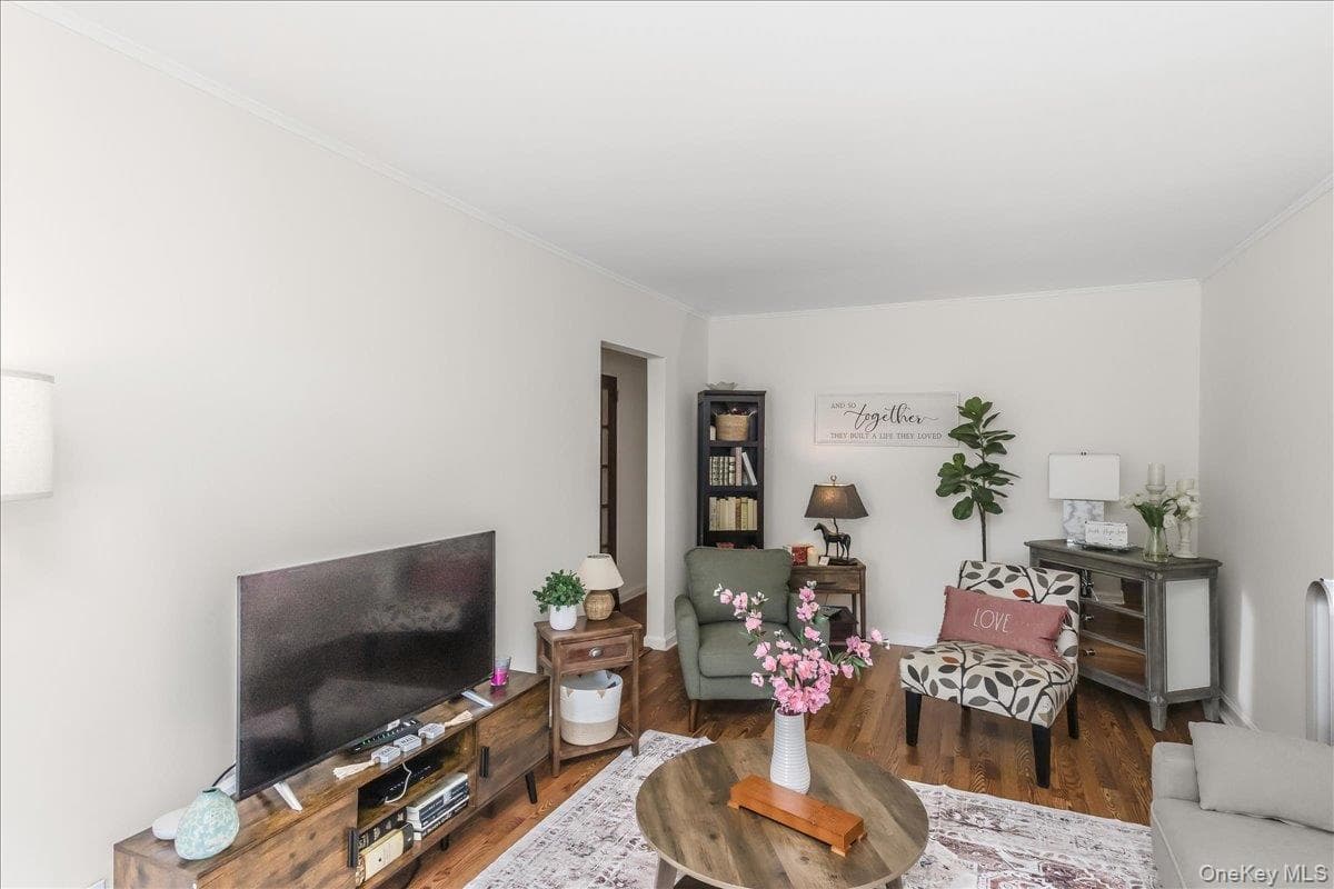 73-21 Cook Avenue thumbnail 4
