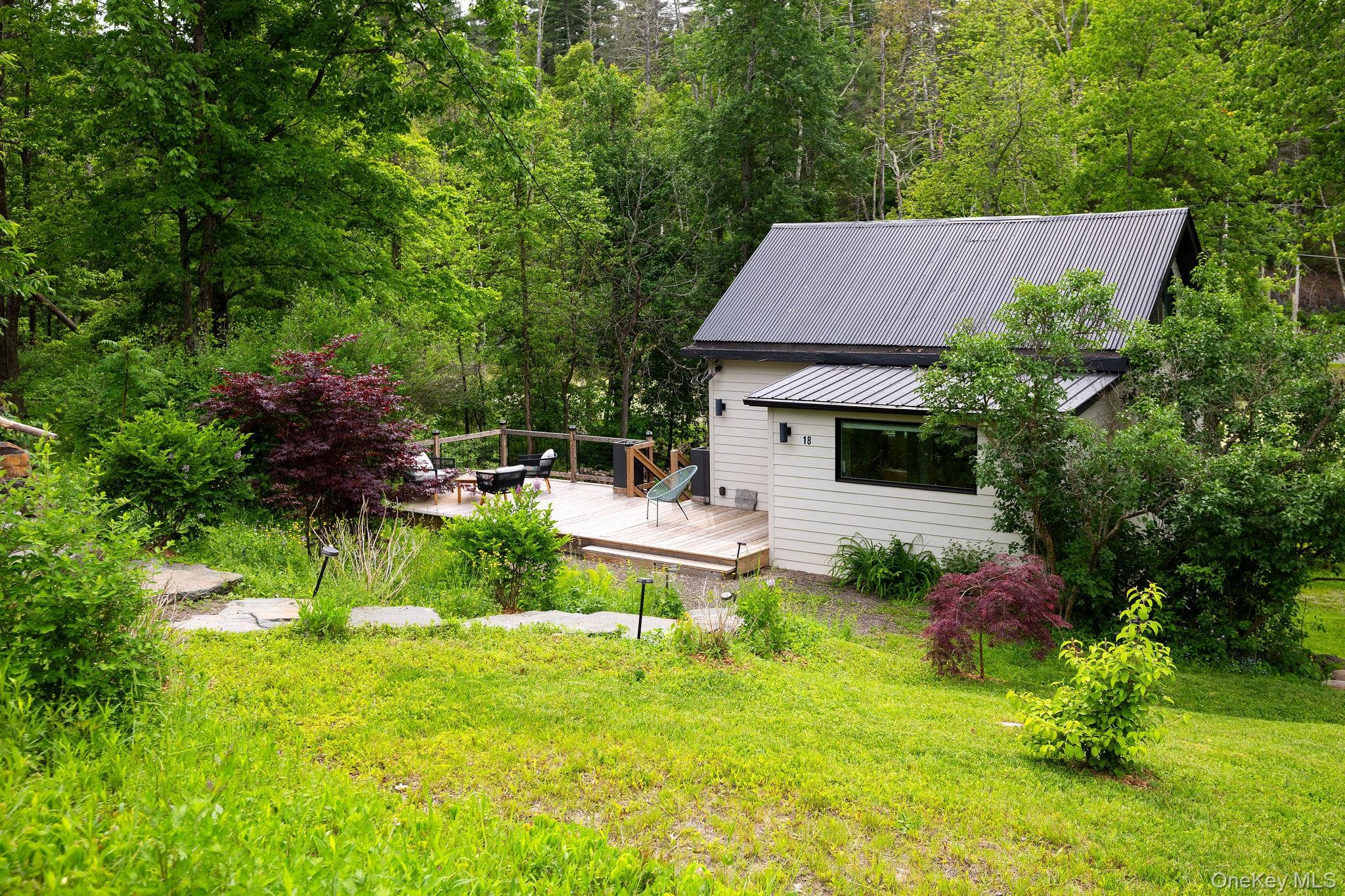 14 & 18 Lake Hill Road thumbnail 4
