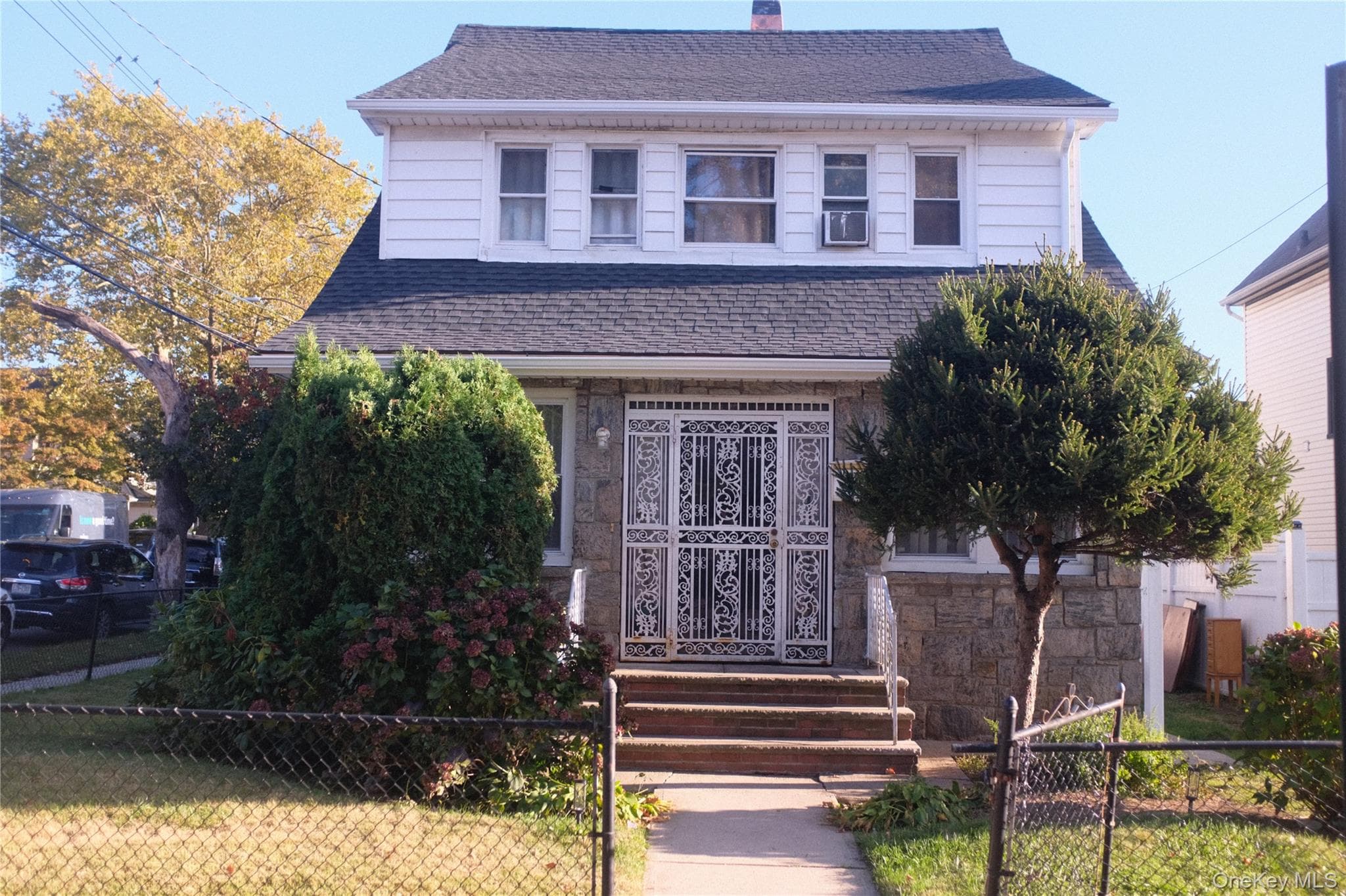 204-20 104th Avenue photo 1