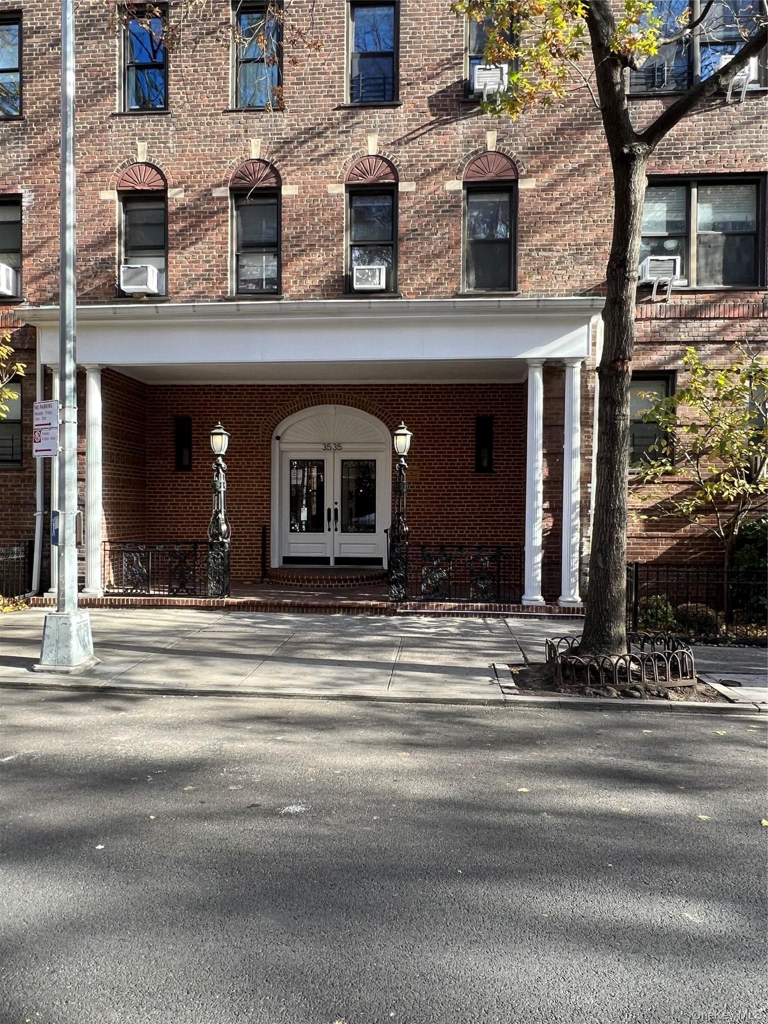 35-35 75th Street    Apartment 127 Street Unit: 127 thumbnail 10
