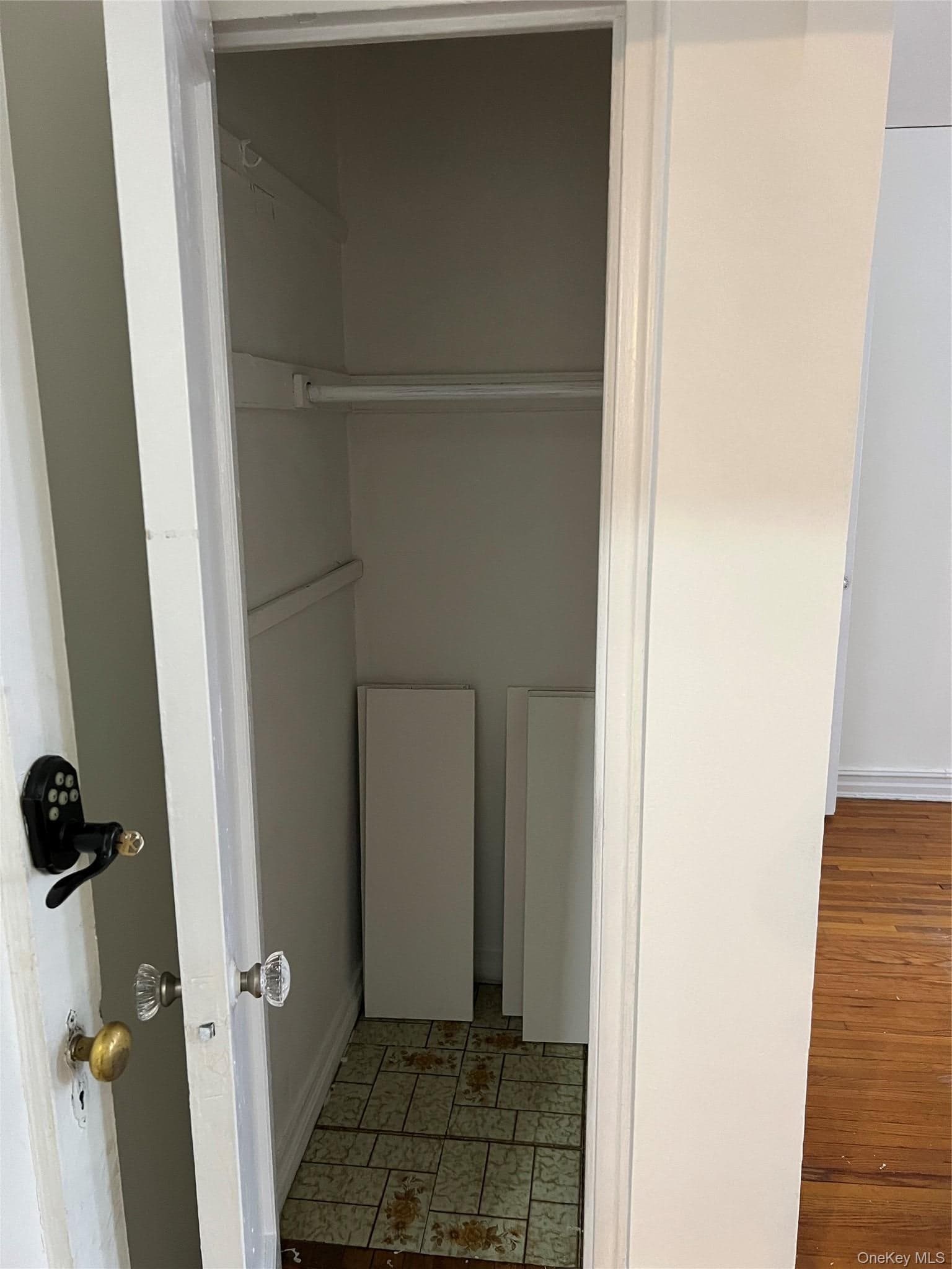 35-35 75th Street    Apartment 127 Street Unit: 127 thumbnail 33